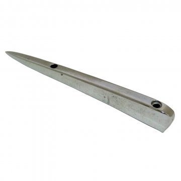 MOULDING ABOVE FRONT SIDE LAMP (RD4535P)