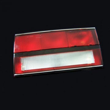 RH BOOT LAMP (UT12544PAU)