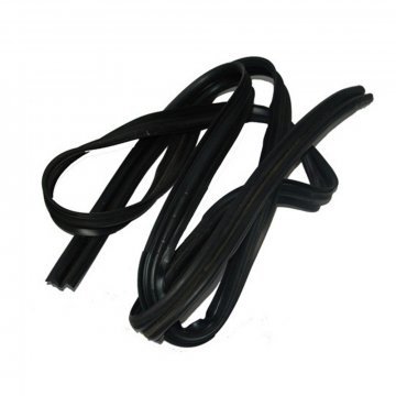 WINDSCREEN SEAL (UB72282P)